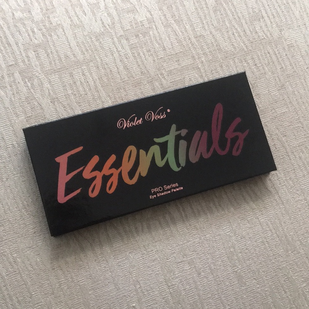 Violet Voss Essentials never used makeup palette